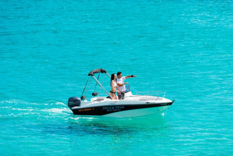 Dream-Swim-boat-rental-Compass-150cc