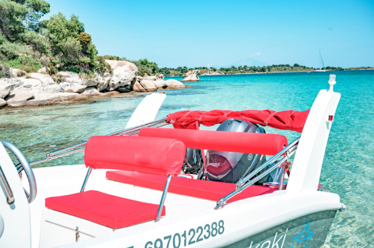 Dream-Swim-InteriorOpen-Alexander-4.80-Vourvourou-Boat-Rental-1030x685